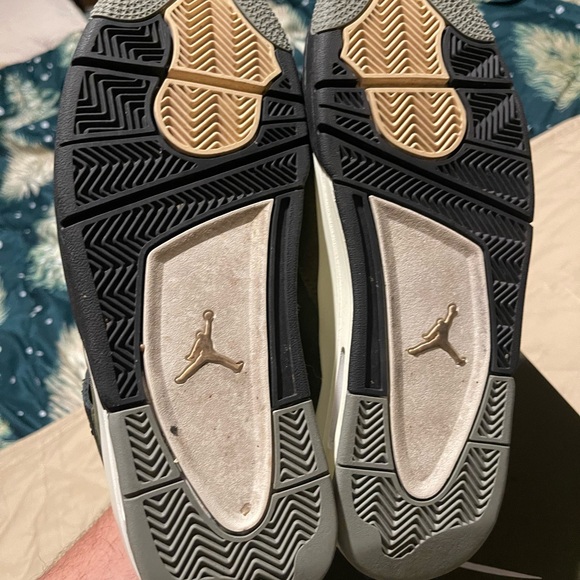 Air Jordan 4 Retro - Picture 5 of 7